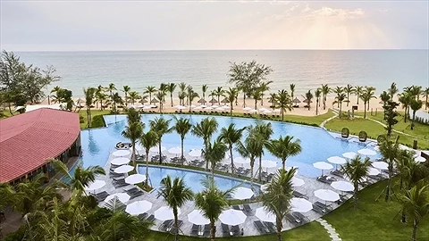 Hồ bơi khu khách sạn