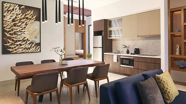 Villa with Private Pool - Lake View