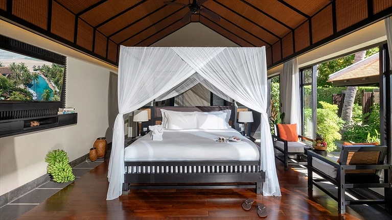 One Bedroom Beach Front Pool Villa