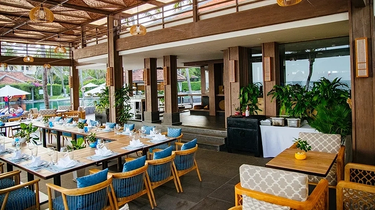 Nhà hàng Coracle Grill