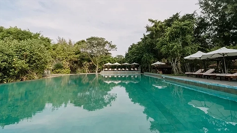 Hồ Bơi Nước Mặn