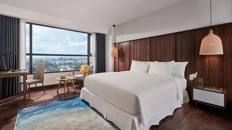 Deluxe Double City View