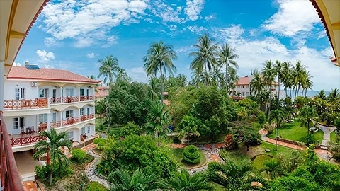 Khuôn viên khu nghỉ