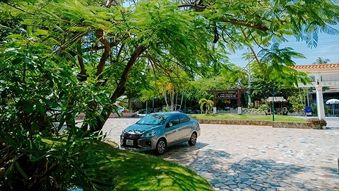 Khuôn viên khu nghỉ