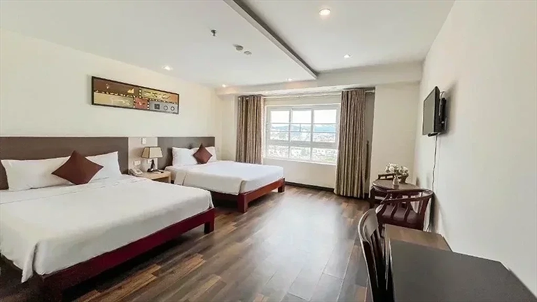 Phòng Suite Gia Đình Deluxe