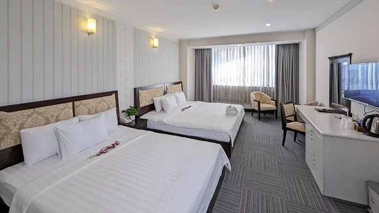 Phòng Deluxe 4 Người