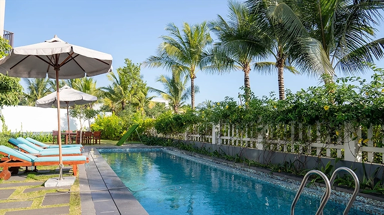 Bể bơi Premier Villa