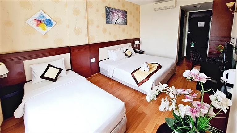 Phòng Deluxe Triple City View