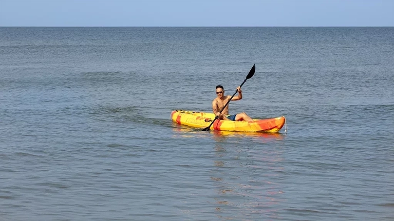 Chèo thuyền kayak