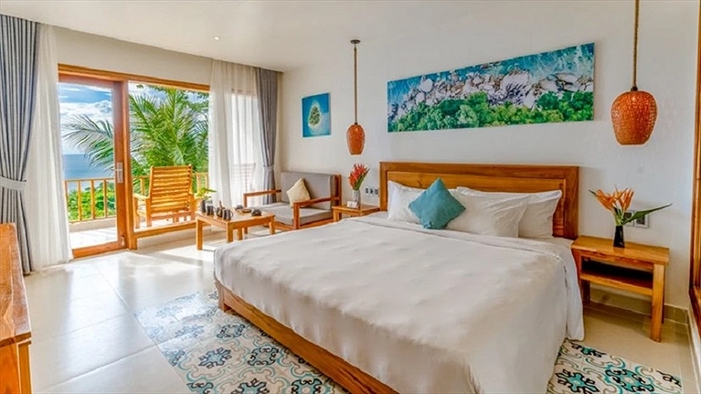 Connecting Deluxe Ocean View