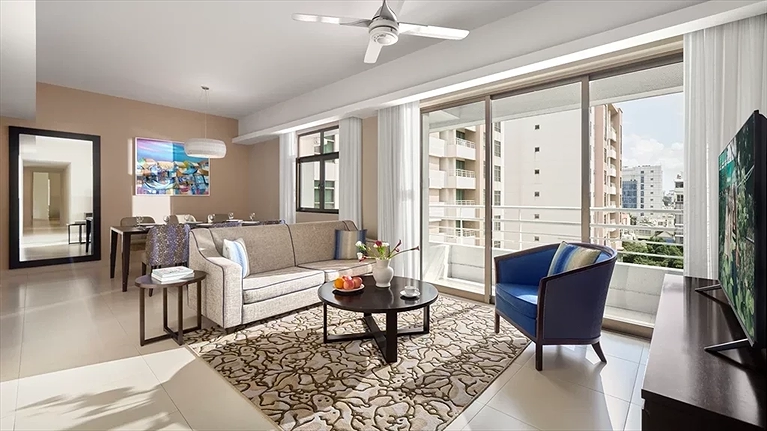 Phòng Three Bedroom Executive