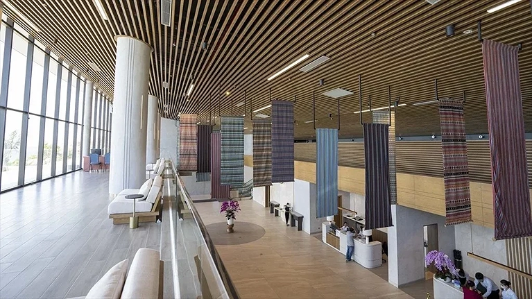 Nhà đón tiếp khách