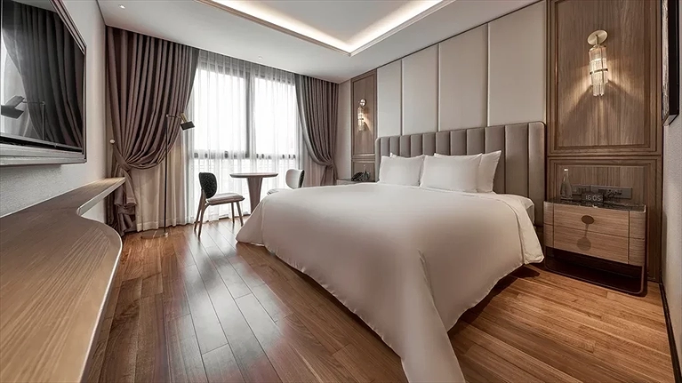 Executive Connecting