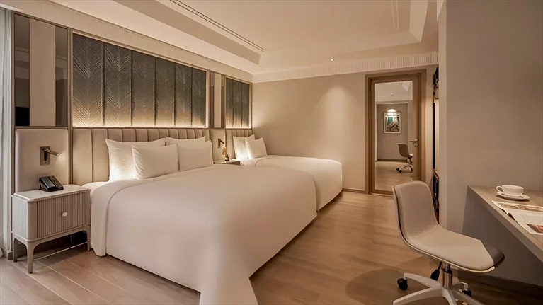 Executive Connecting Room