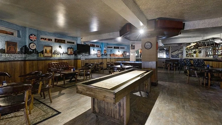 Smugglers Sports Bar