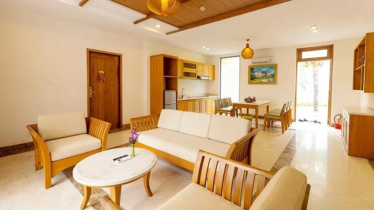 04-Bed Room Beach Front Bungalow