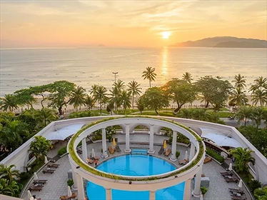 Sunrise Nha Trang Beach Hotel & Spa