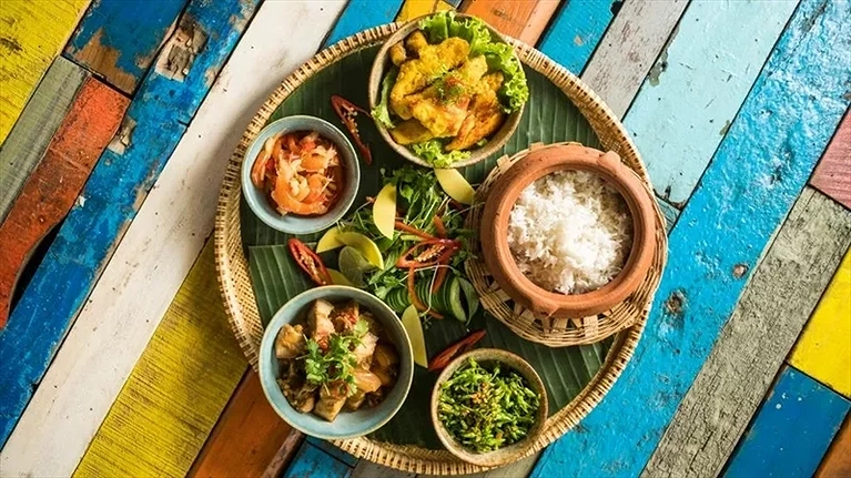 Món ăn được bày trí hấp dẫn