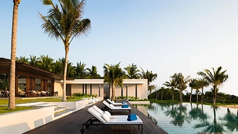 Khu tắm nắng chung tại Khu nghỉ dưỡng