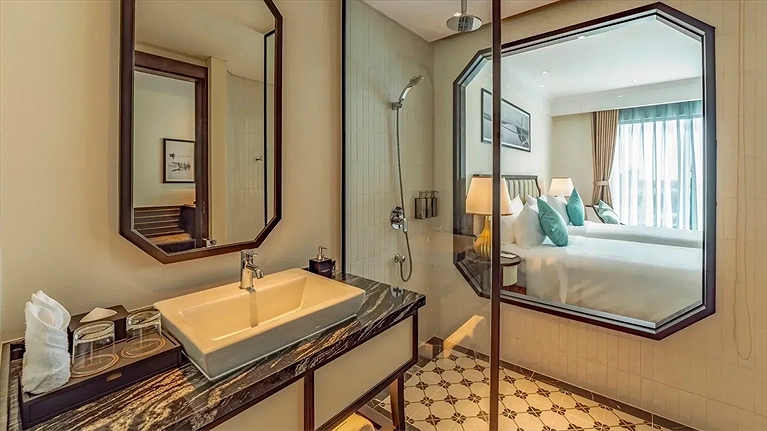 Phòng tắm được thiết kế độc đáo