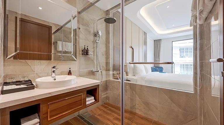 Deluxe Mountain View