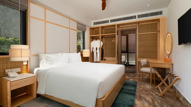 Three Bedroom Beach Front Pool Villa