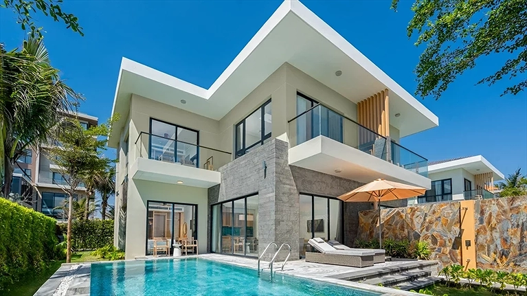 Three Bedroom Beach Front Pool Villa