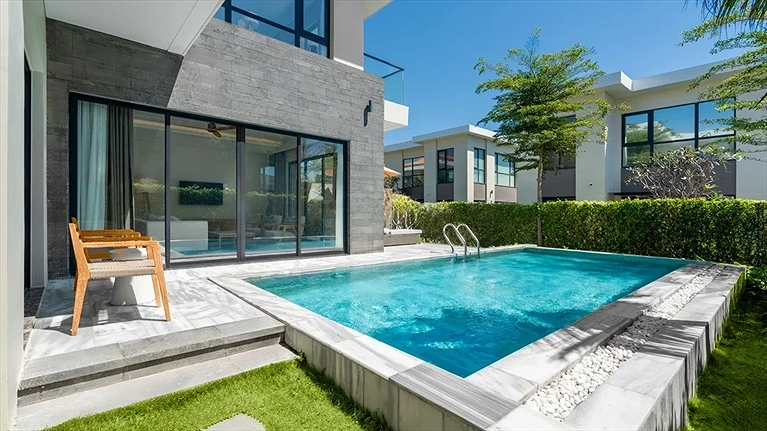 Three Bedroom Garden View Pool Villa