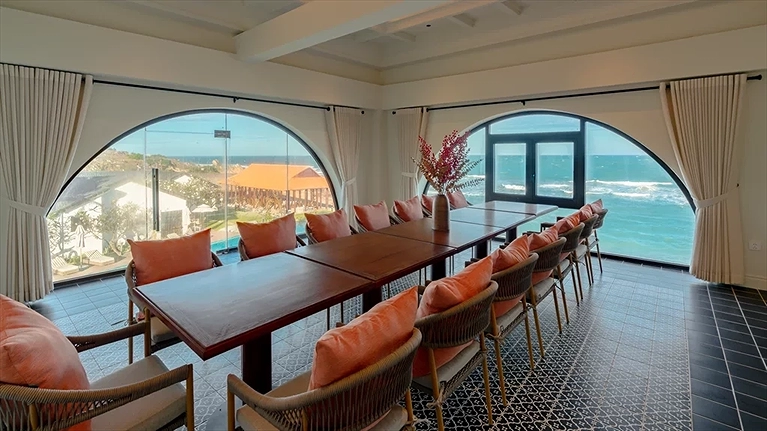 Le Coq Restaurant & Bar