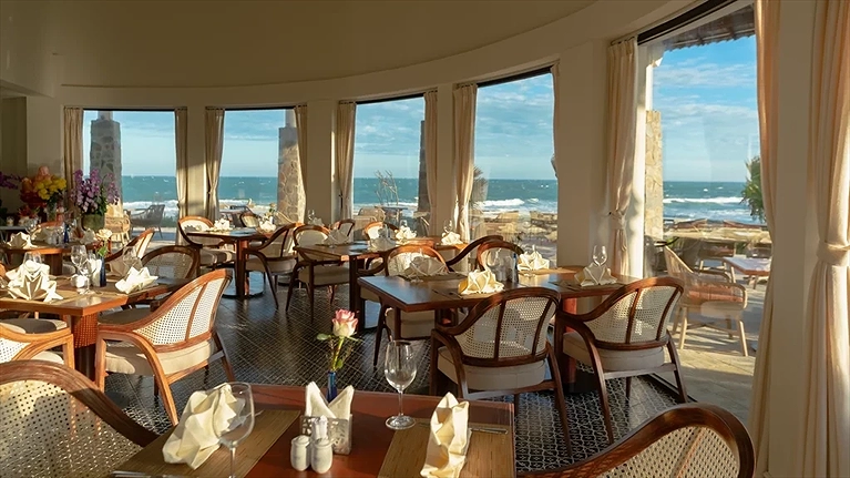 Le Coq Restaurant & Bar