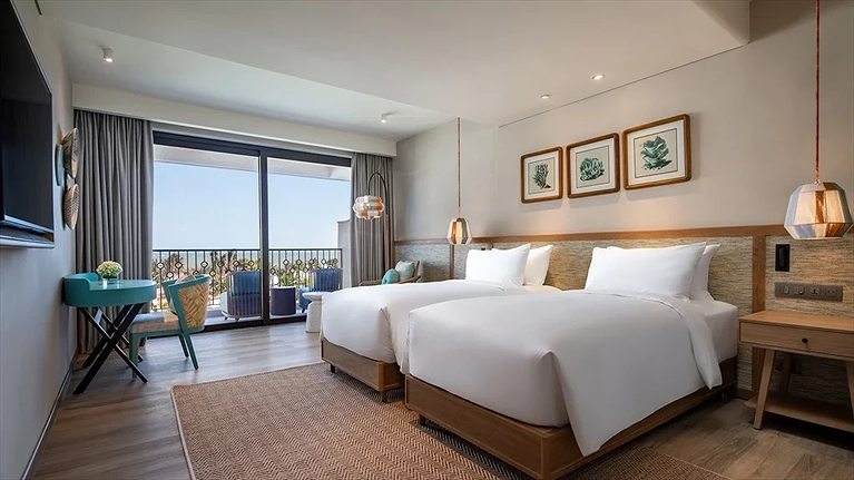 Premium Seaview Twin Room