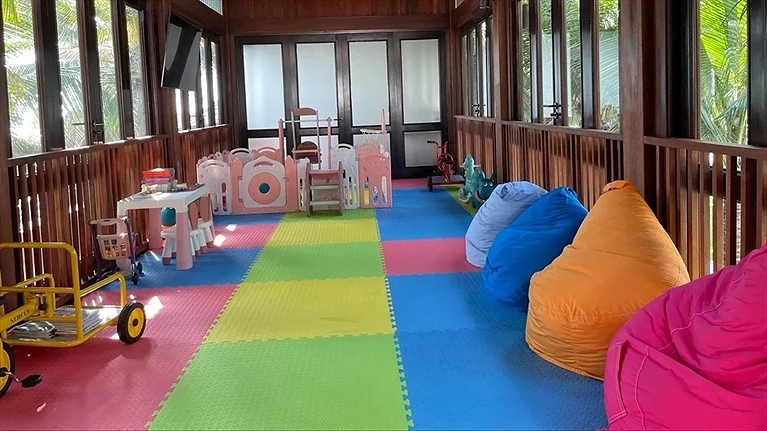 Khu vui chơi trẻ em