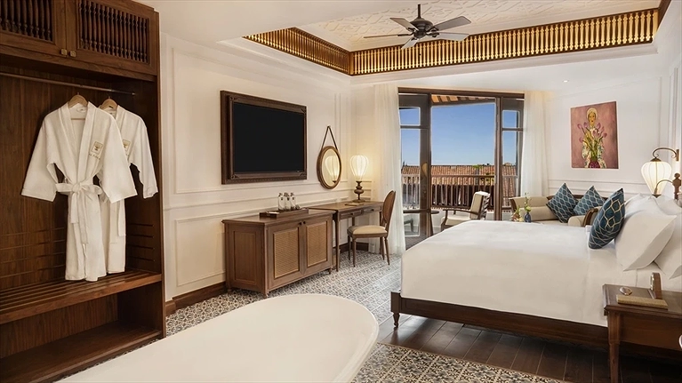 Premium Ocean View Room - King Bed