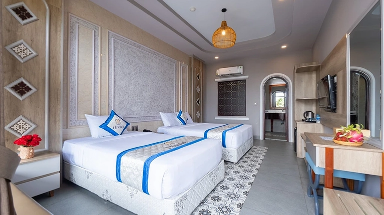 Deluxe Garden View Triple