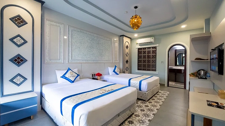 Deluxe Garden View Twin