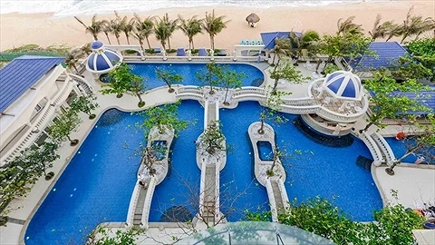 Hồ bơi nước ngọt