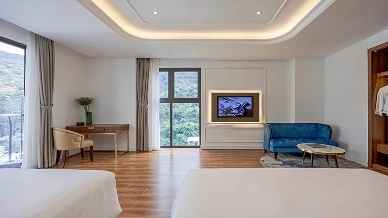 Family Mountain View