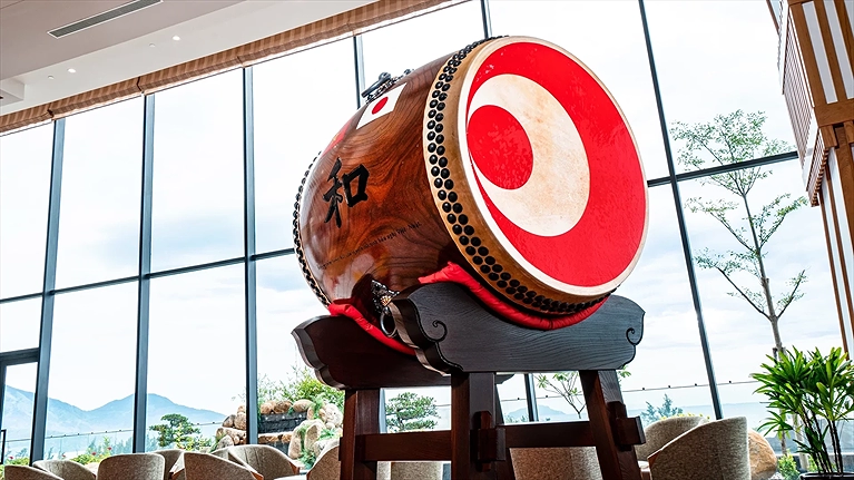 Thể hiện tình hữu nghị