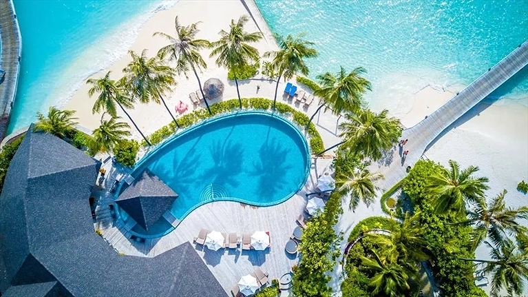 Hồ bơi trung tâm