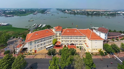 Toàn cảnh khách sạn từ trên cao