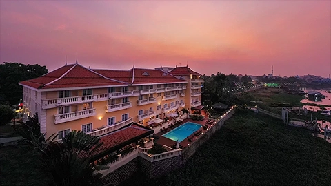 Chiều hoàng hôn tại Khách sạn