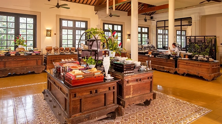 Quầy thức ăn đa dạng