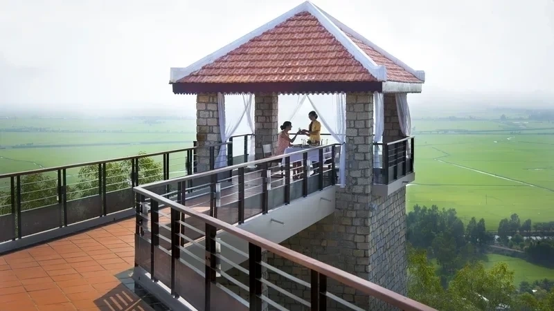 Trà chiều ngắm hoàng hôn