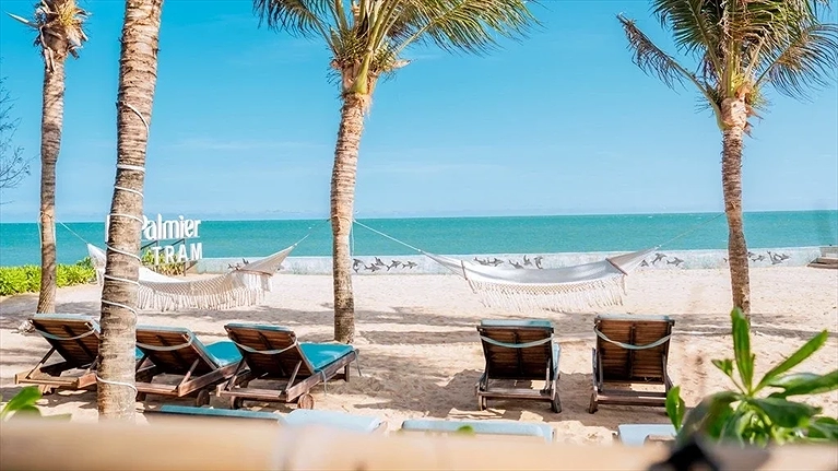 Khuôn viên khu nghỉ