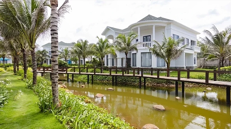 Villa Beach Front 4 Bedroom