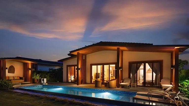 Villa hồ bơi hướng biển