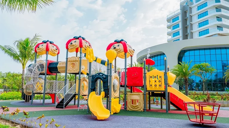 Các đường trượt cho bé