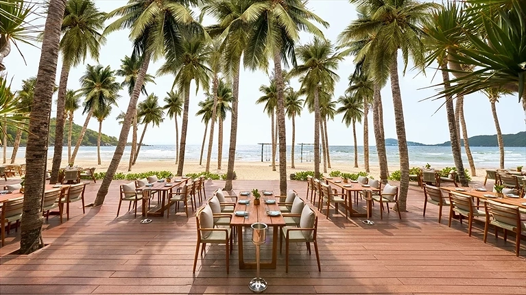 Nhà hàng COCO Beach House