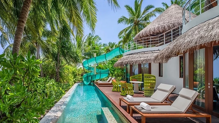 Phòng Oasis Beach with Slide