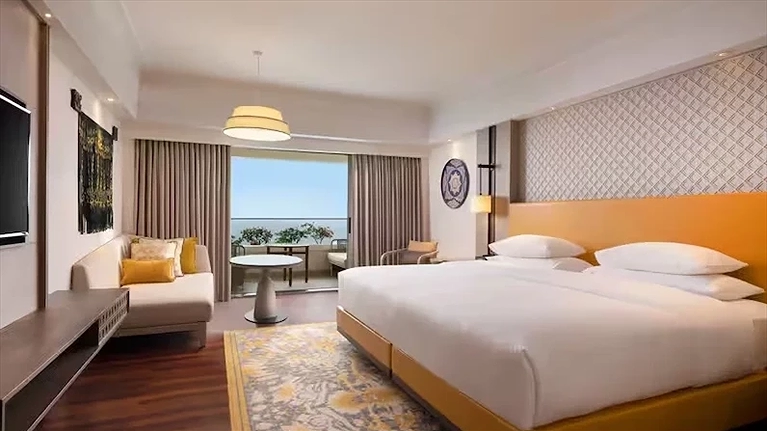 King Deluxe Ocean View